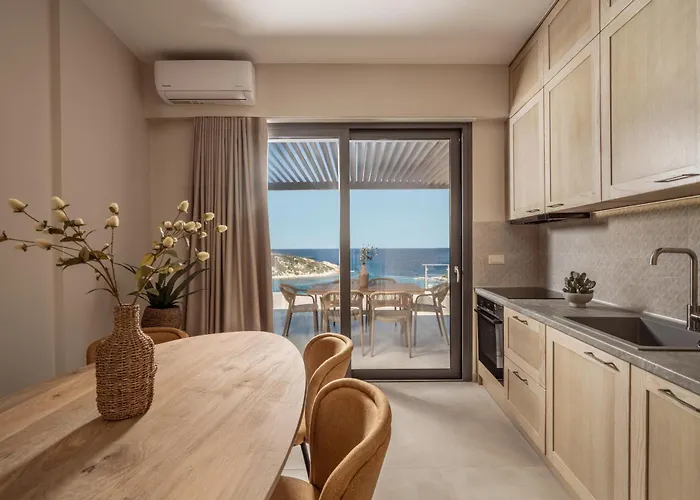 Ventalia Villas, 3br Sea View And Infinity Pool By Mana Gers Villa