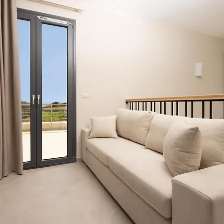 Villa Ventalia Villas, 3br Sea View And Infinity Pool By Mana Gers *