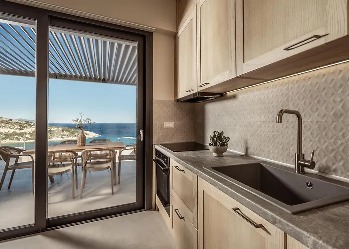 Ventalia Villas, 3br Sea View And Infinity Pool By Mana Gers