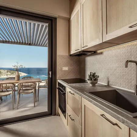 Ventalia Villas, 3br Sea View And Infinity Pool By Mana Gers