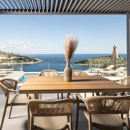 Villa Ventalia Villas, 3br Sea View And Infinity Pool By Mana Gers